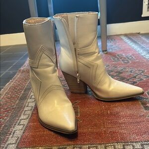 Western Style White Ankle Boots